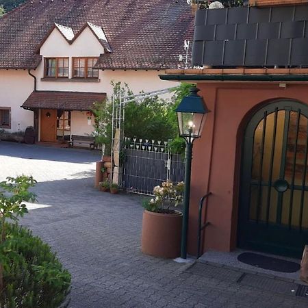Pension - Gaestehaus Zum Pfaelzerwald Hinterweidenthal Ngoại thất bức ảnh