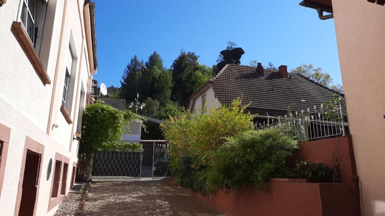 Pension - Gaestehaus Zum Pfaelzerwald Hinterweidenthal Ngoại thất bức ảnh