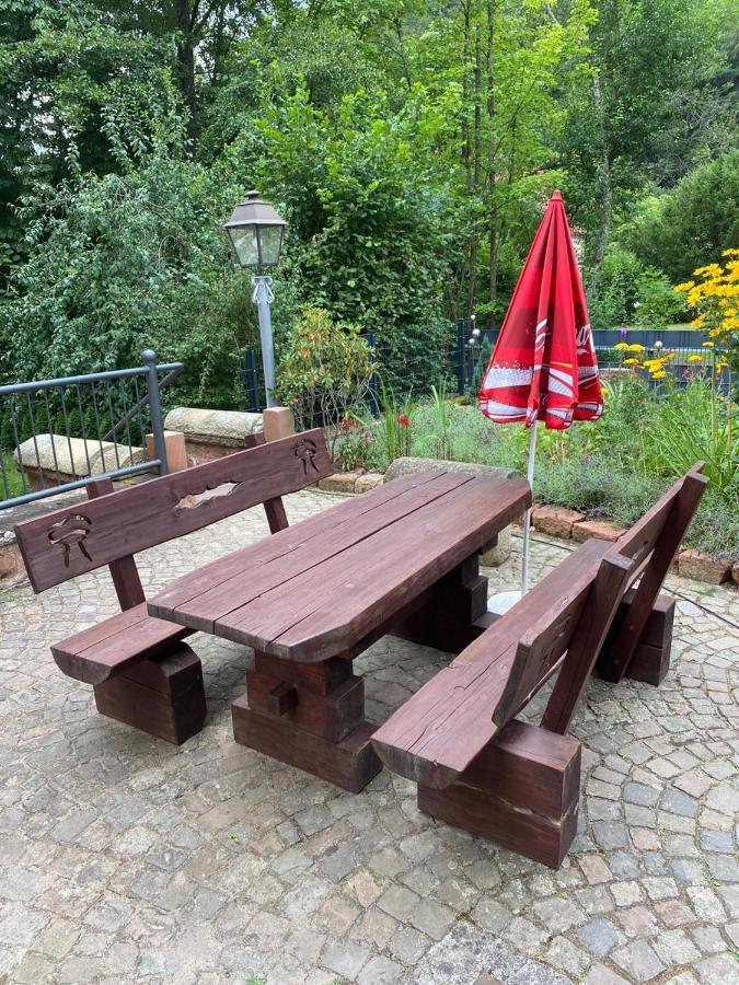 Pension - Gaestehaus Zum Pfaelzerwald Hinterweidenthal Ngoại thất bức ảnh