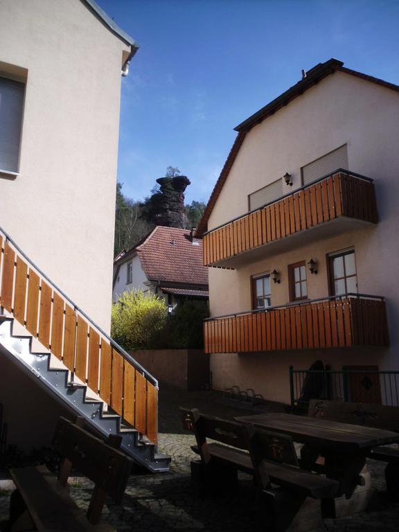Pension - Gaestehaus Zum Pfaelzerwald Hinterweidenthal Ngoại thất bức ảnh