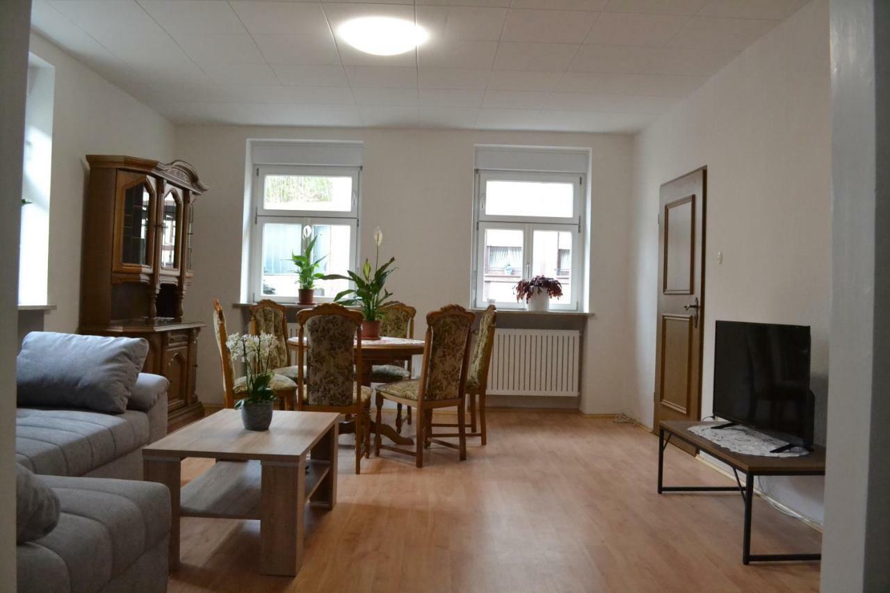 Pension - Gaestehaus Zum Pfaelzerwald Hinterweidenthal Ngoại thất bức ảnh