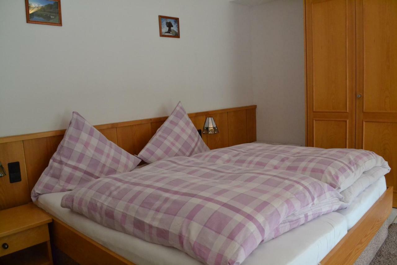 Pension - Gaestehaus Zum Pfaelzerwald Hinterweidenthal Ngoại thất bức ảnh