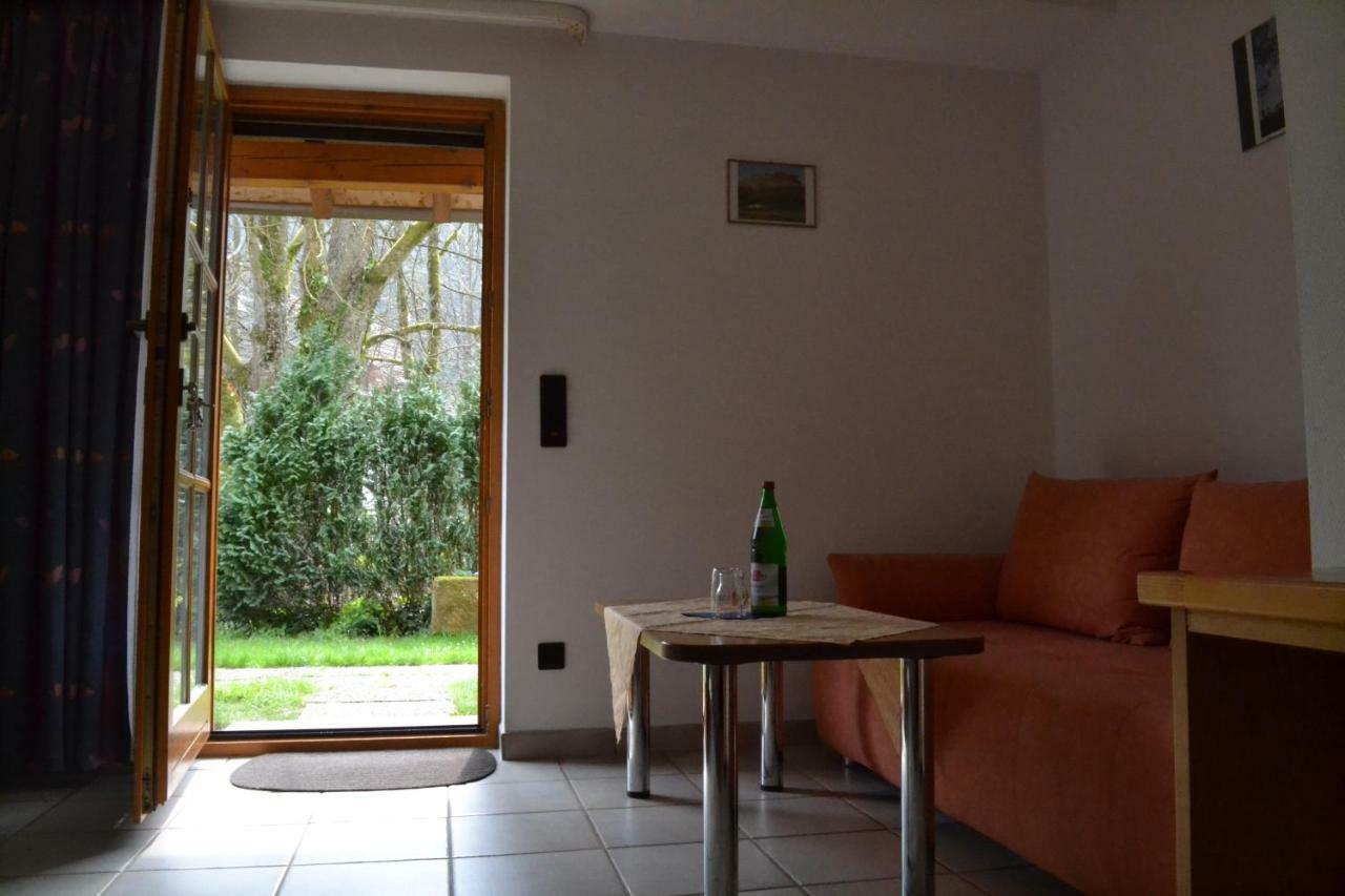 Pension - Gaestehaus Zum Pfaelzerwald Hinterweidenthal Ngoại thất bức ảnh